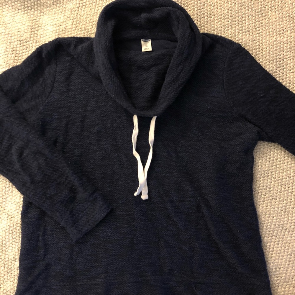 Old Navy knitted sweater